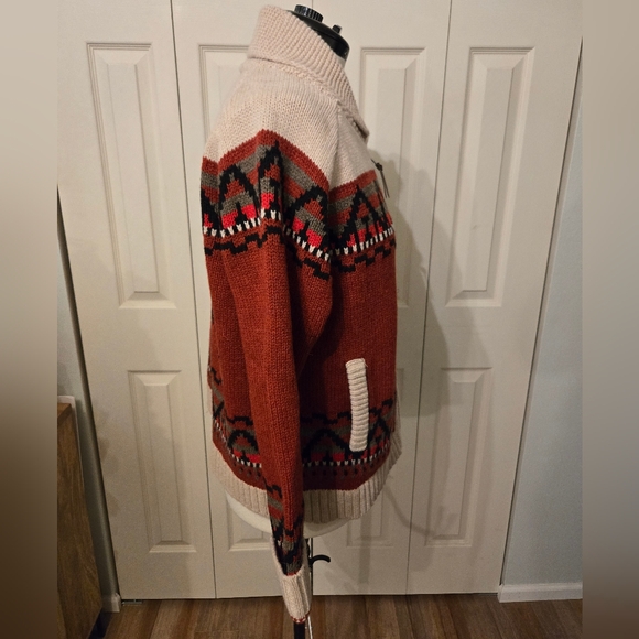 Pendleton Sweater - Picture 5 of 7